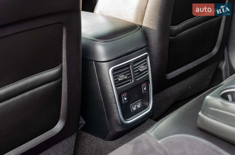 Седан Dodge Charger 2020 в Києві