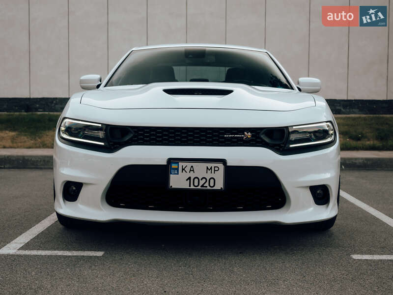 Dodge Charger 2019