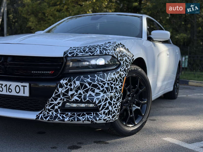 Седан Dodge Charger 2016 в Киеве фото 3 Седан Dodge Charger 2016 в Киеве