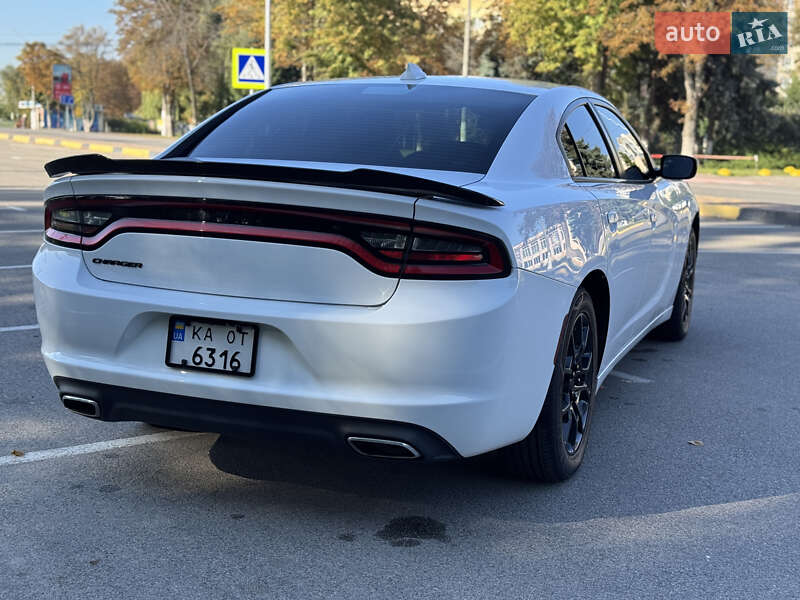 Седан Dodge Charger 2016 в Киеве фото 21 Седан Dodge Charger 2016 в Киеве