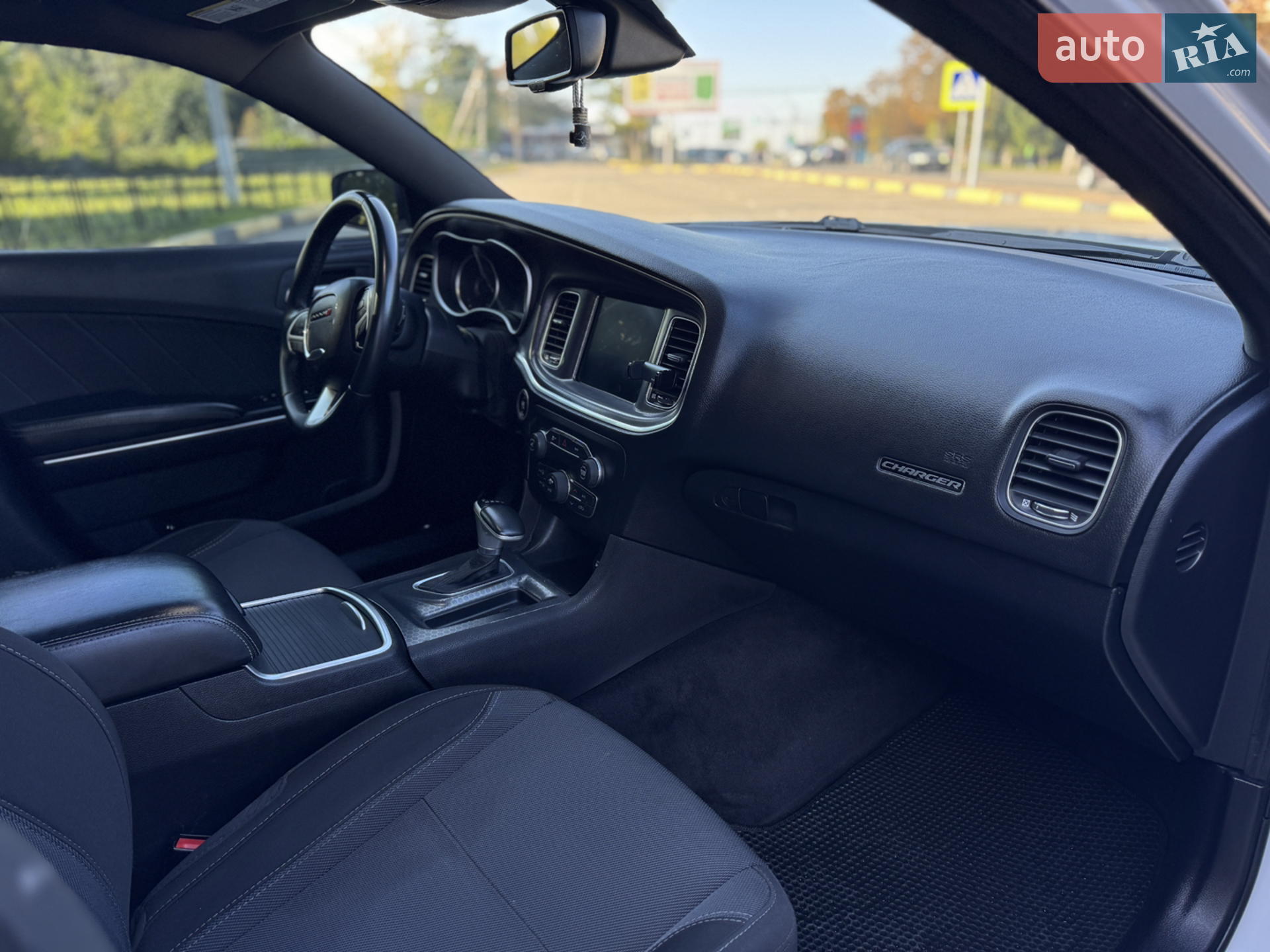 2016 Dodge Charger - мініатюра 37
