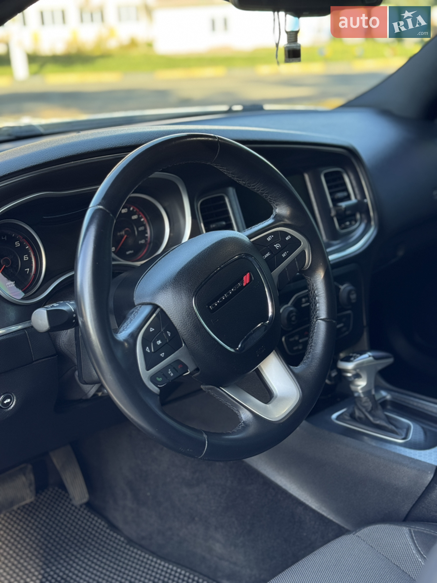 2016 Dodge Charger - мініатюра 42