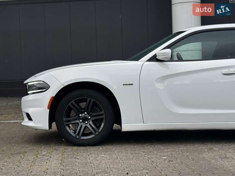 Седан Dodge Charger 2016 в Києві