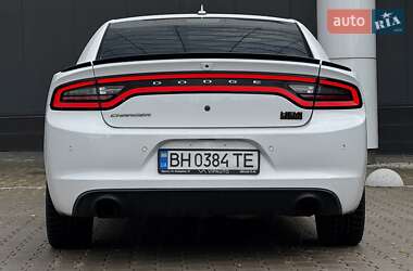 Седан Dodge Charger 2016 в 