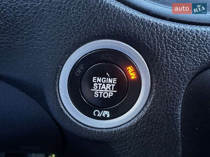 Седан Dodge Charger 2016 в Києві