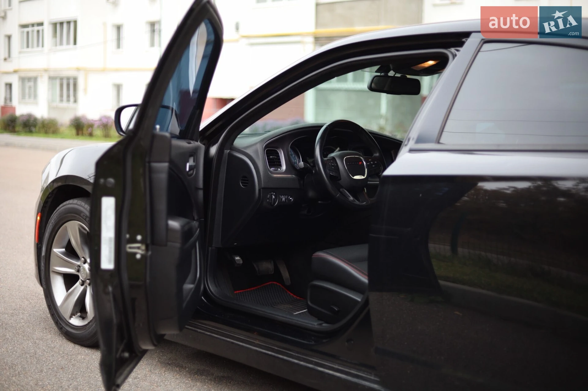 2015 Dodge Charger - мініатюра 2