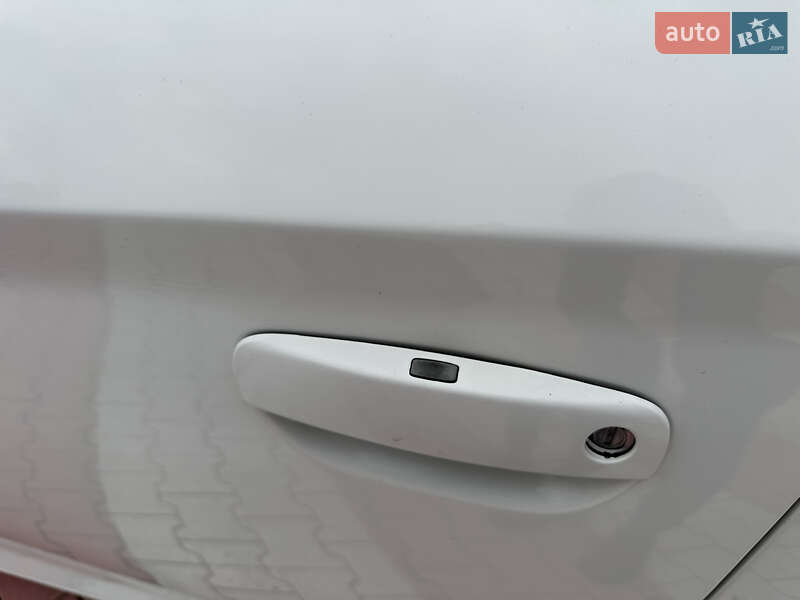 Седан Dodge Charger 2015 в Киеве