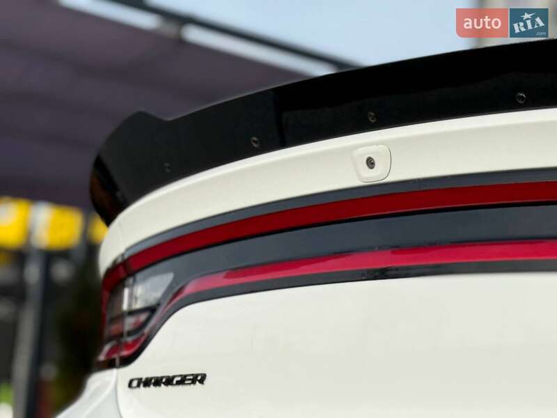 Седан Dodge Charger 2018 в Киеве