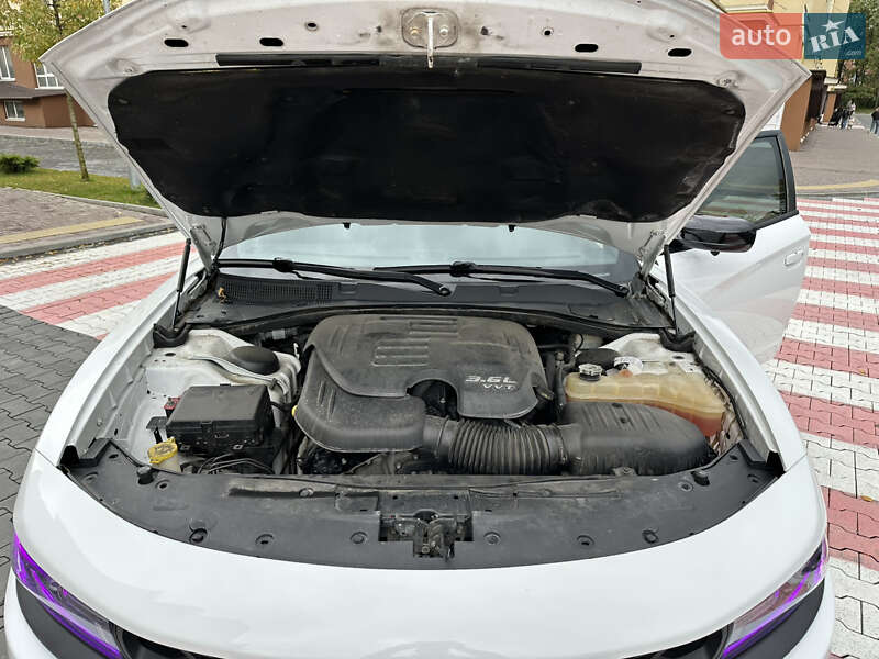 Седан Dodge Charger 2015 в Киеве