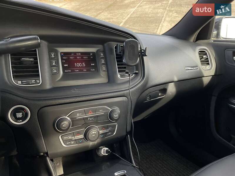 Седан Dodge Charger 2016 в Киеве фото 11 Седан Dodge Charger 2016 в Киеве