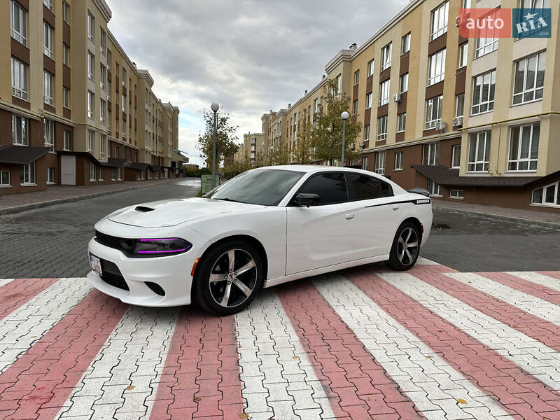 Седан Dodge Charger 2015 в Києві фото 2 Седан Dodge Charger 2015 в Києві