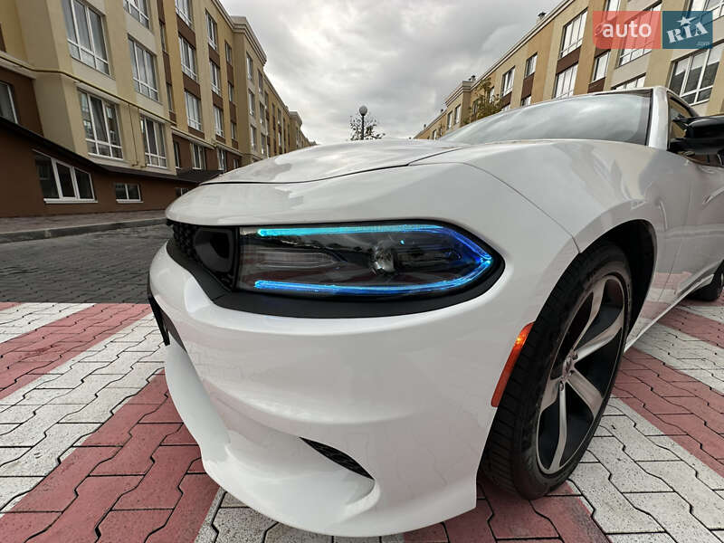 Седан Dodge Charger 2015 в Києві фото 54 Седан Dodge Charger 2015 в Києві