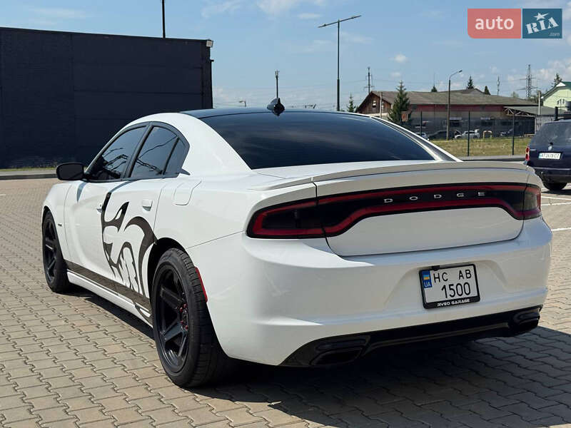 Седан Dodge Charger 2016 в Калуше