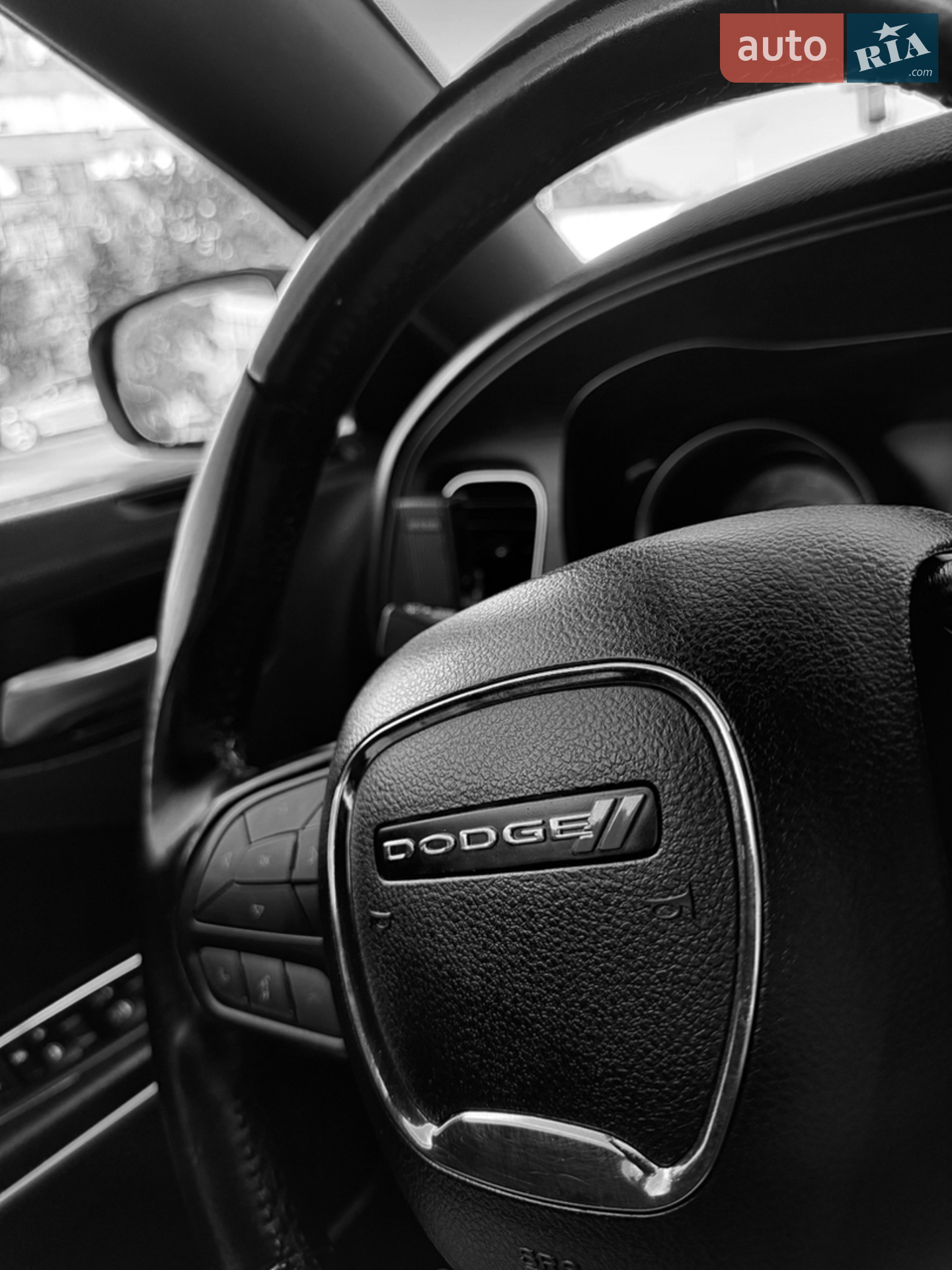 2019 Dodge Charger - мініатюра 28