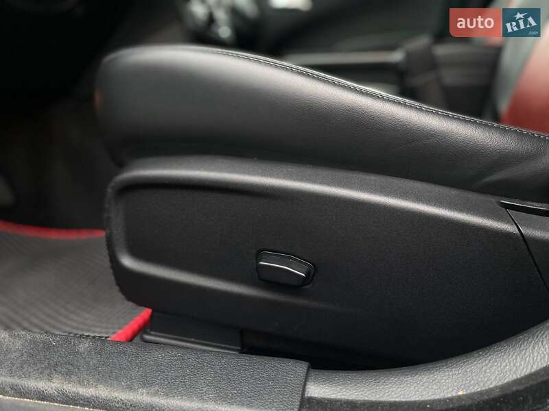 Седан Dodge Charger 2019 в Киеве