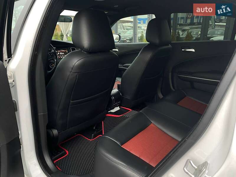 Седан Dodge Charger 2019 в Киеве