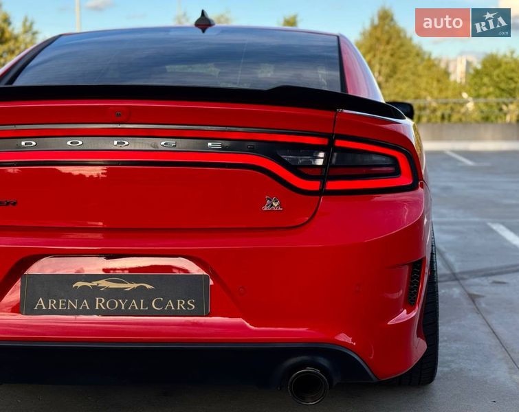 Седан Dodge Charger 2017 в Киеве