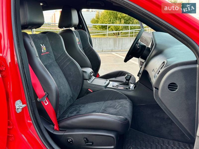 Седан Dodge Charger 2017 в Киеве