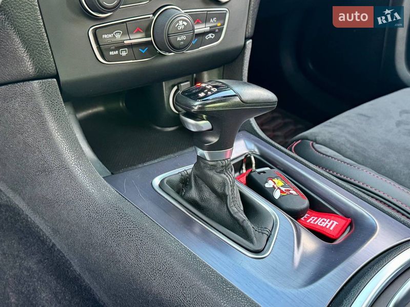 Седан Dodge Charger 2017 в Киеве