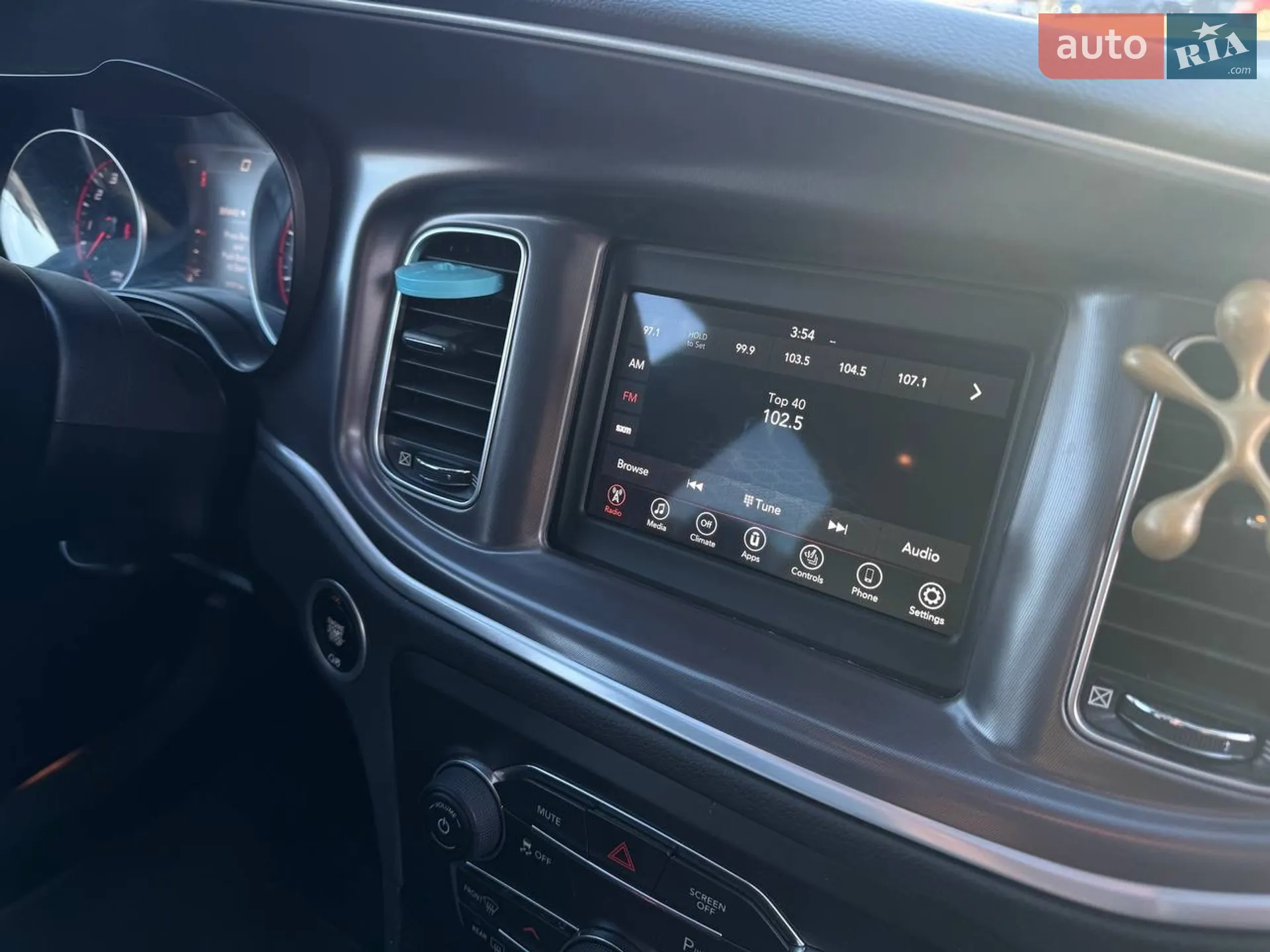 2020 Dodge Charger - мініатюра 32
