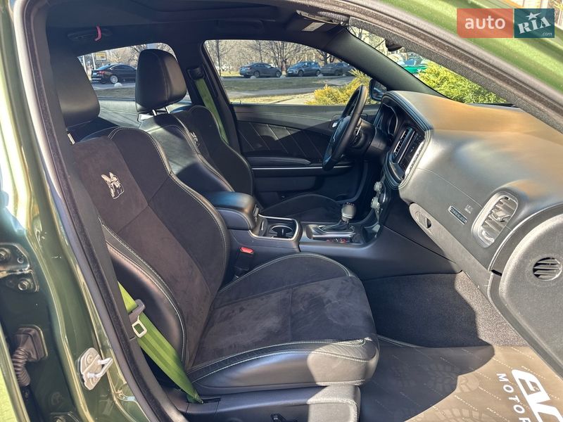 Седан Dodge Charger 2019 в Киеве