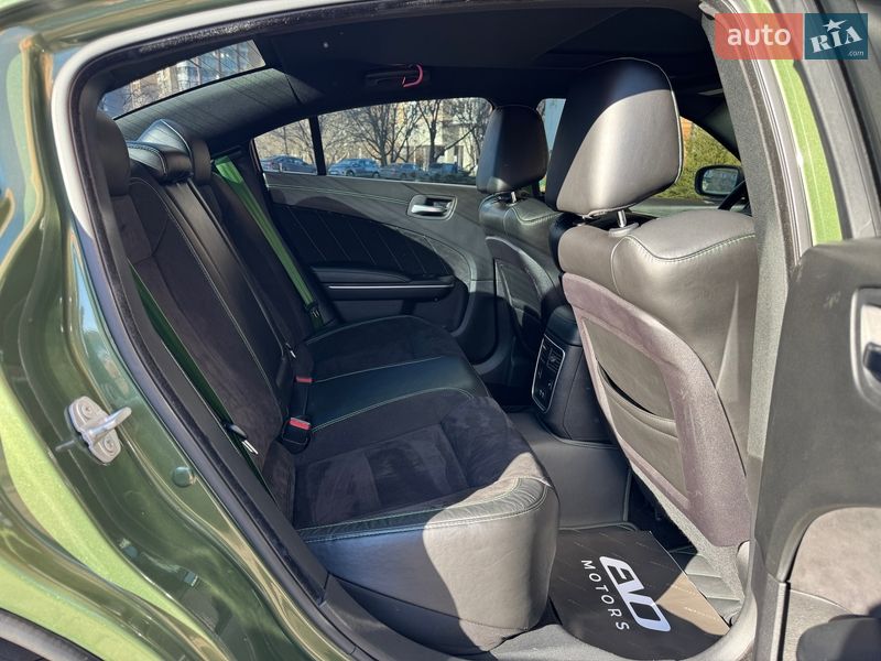 Седан Dodge Charger 2019 в Киеве