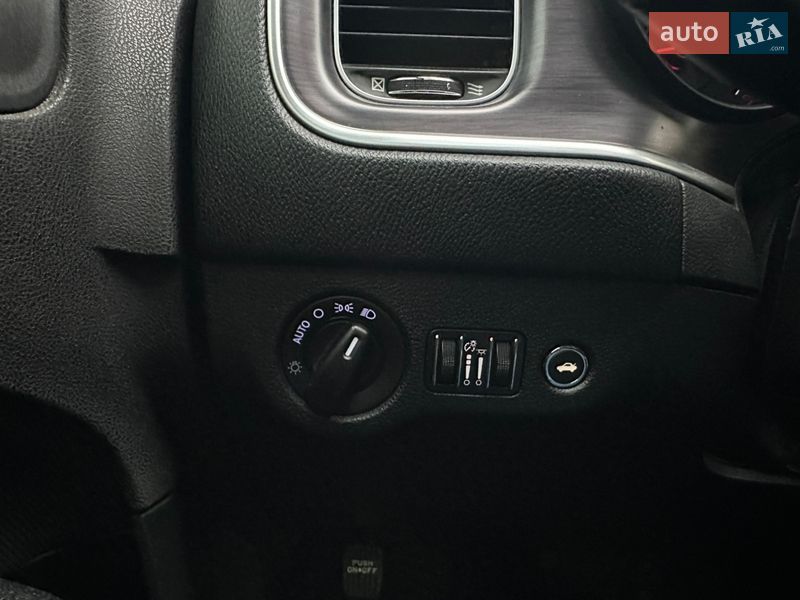Седан Dodge Charger 2015 в Києві