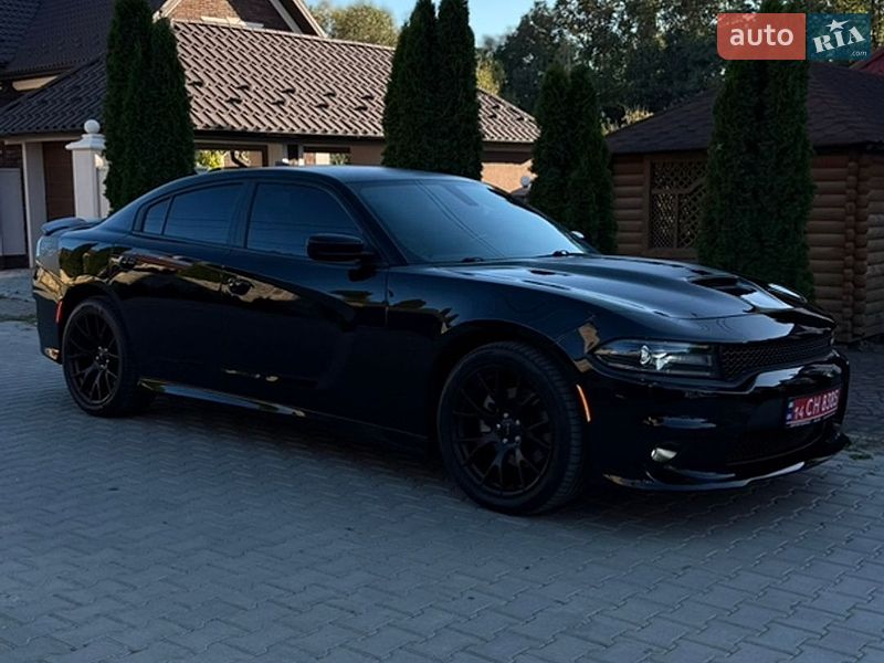 Седан Dodge Charger 2021 в Черновцах