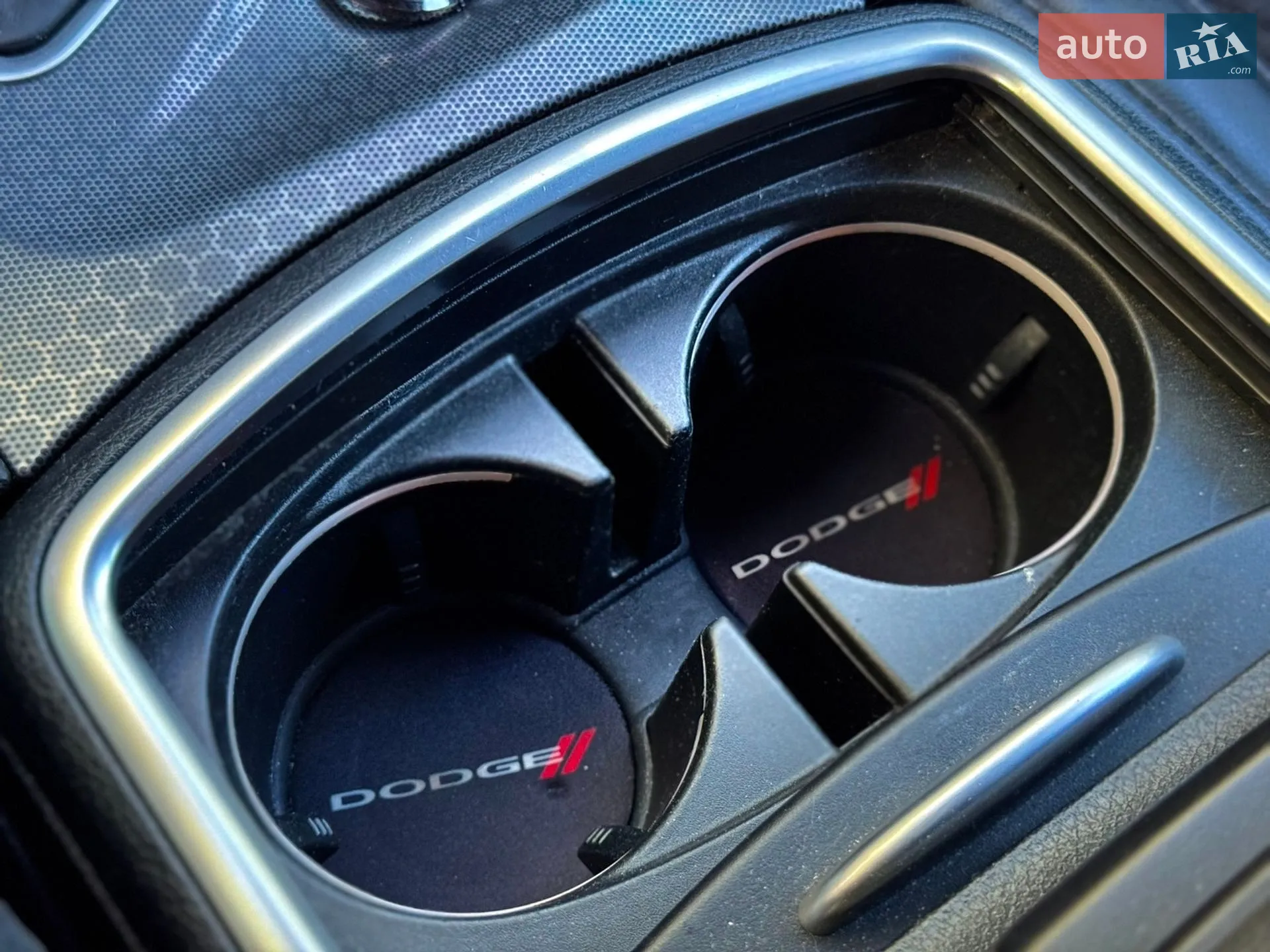 2017 Dodge Charger - мініатюра 27