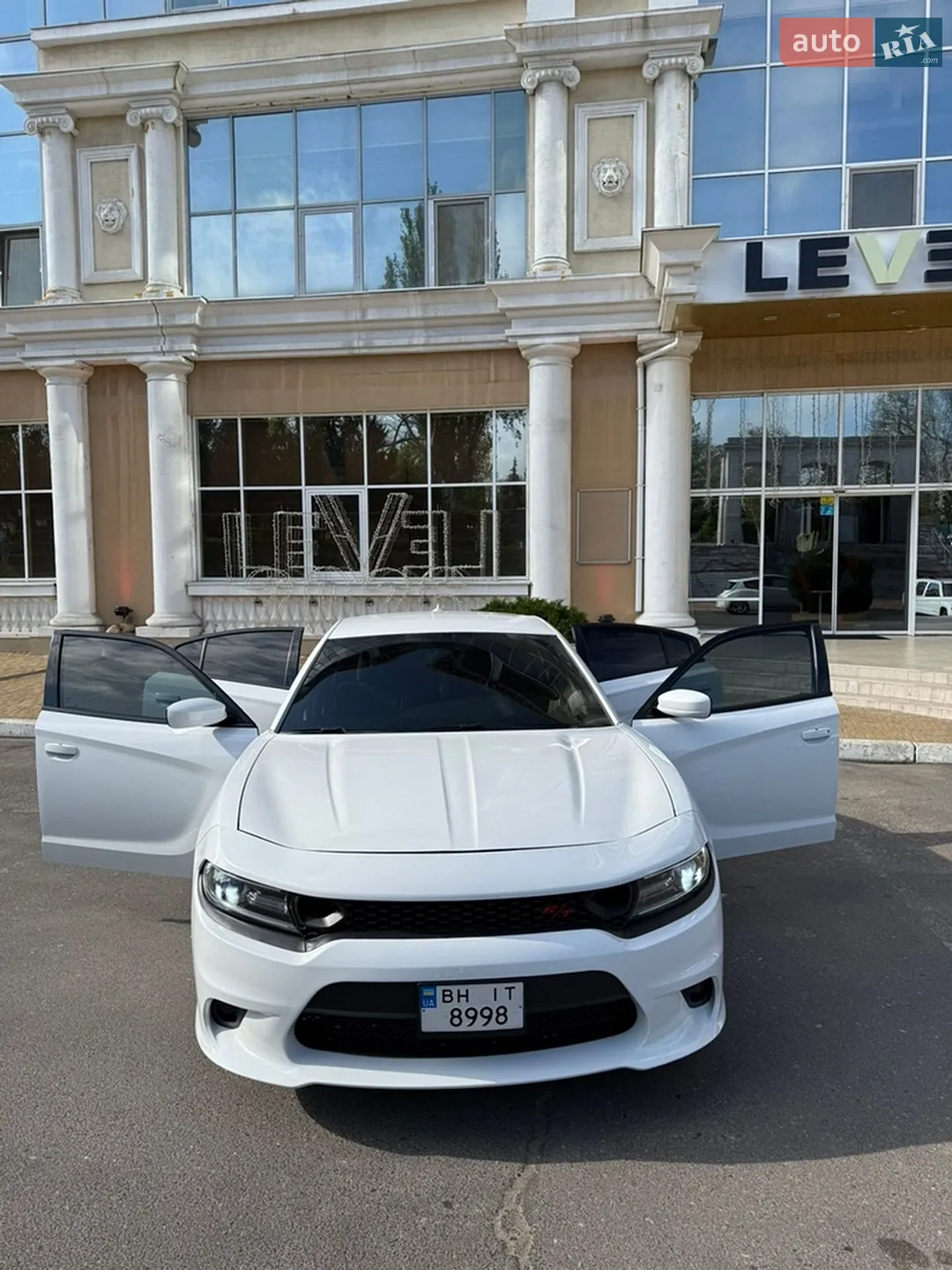 2018 Dodge Charger - фото 1