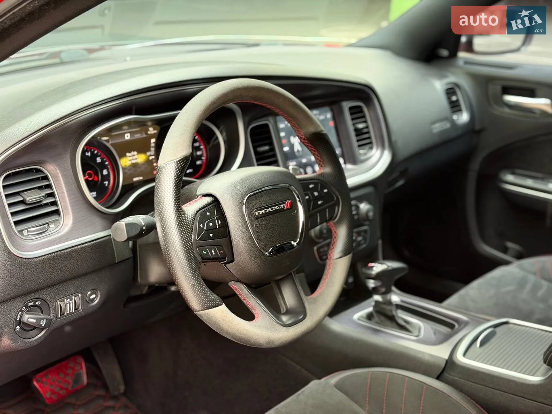 2017 Dodge Charger - мініатюра 10