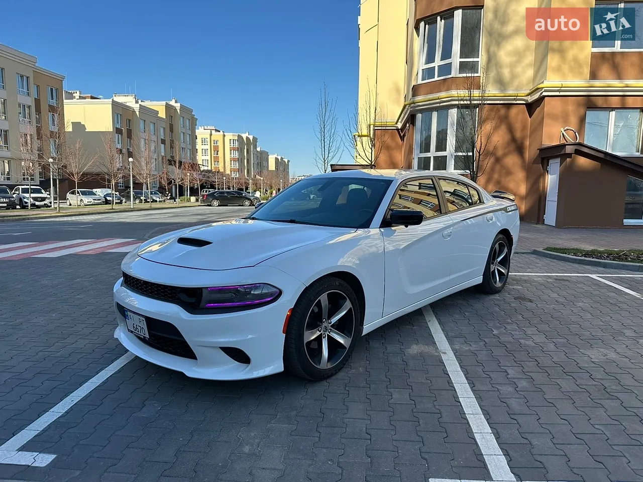 2016 Dodge Charger - мініатюра 68