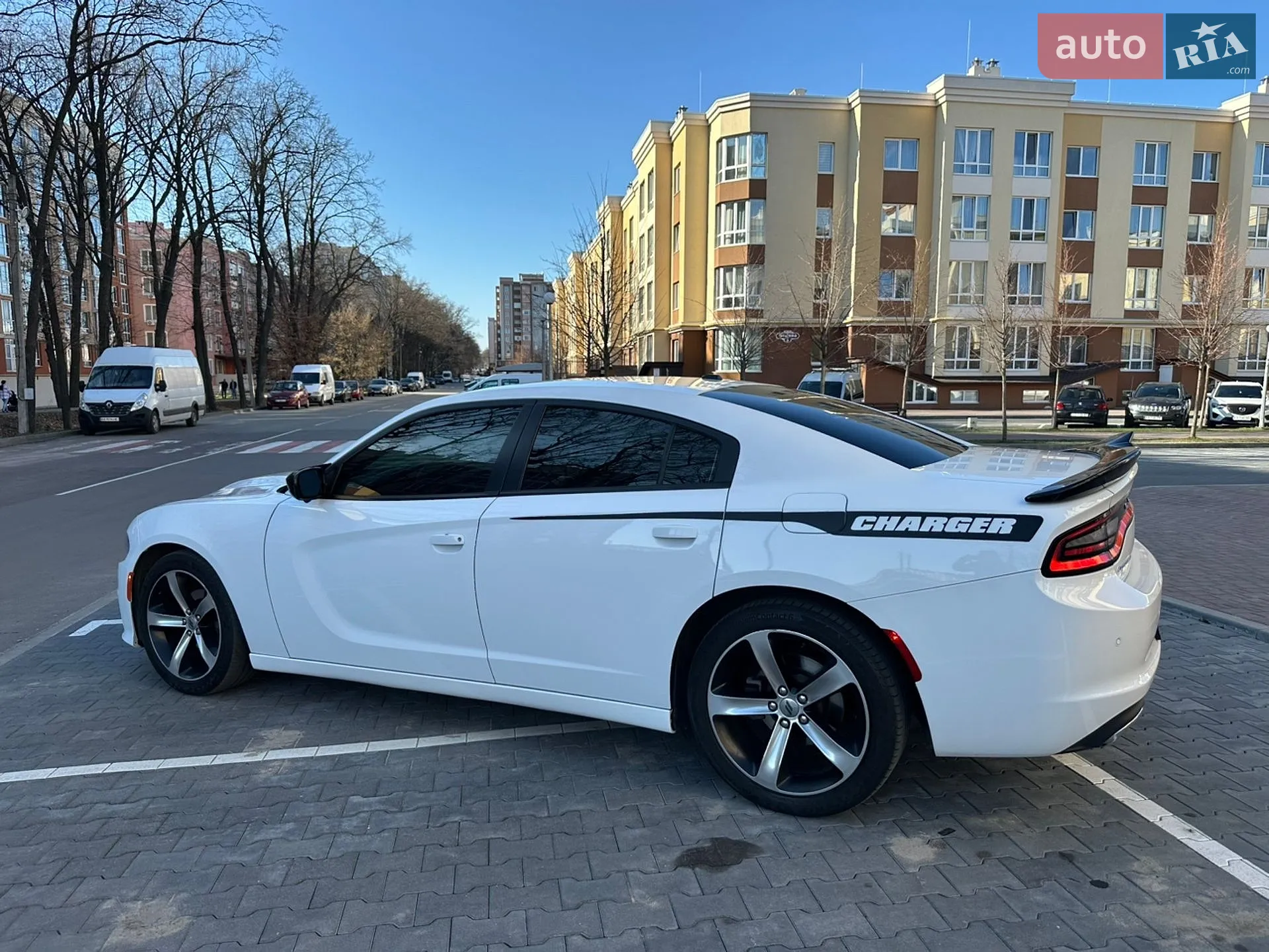 2015 Dodge Charger - мініатюра 3