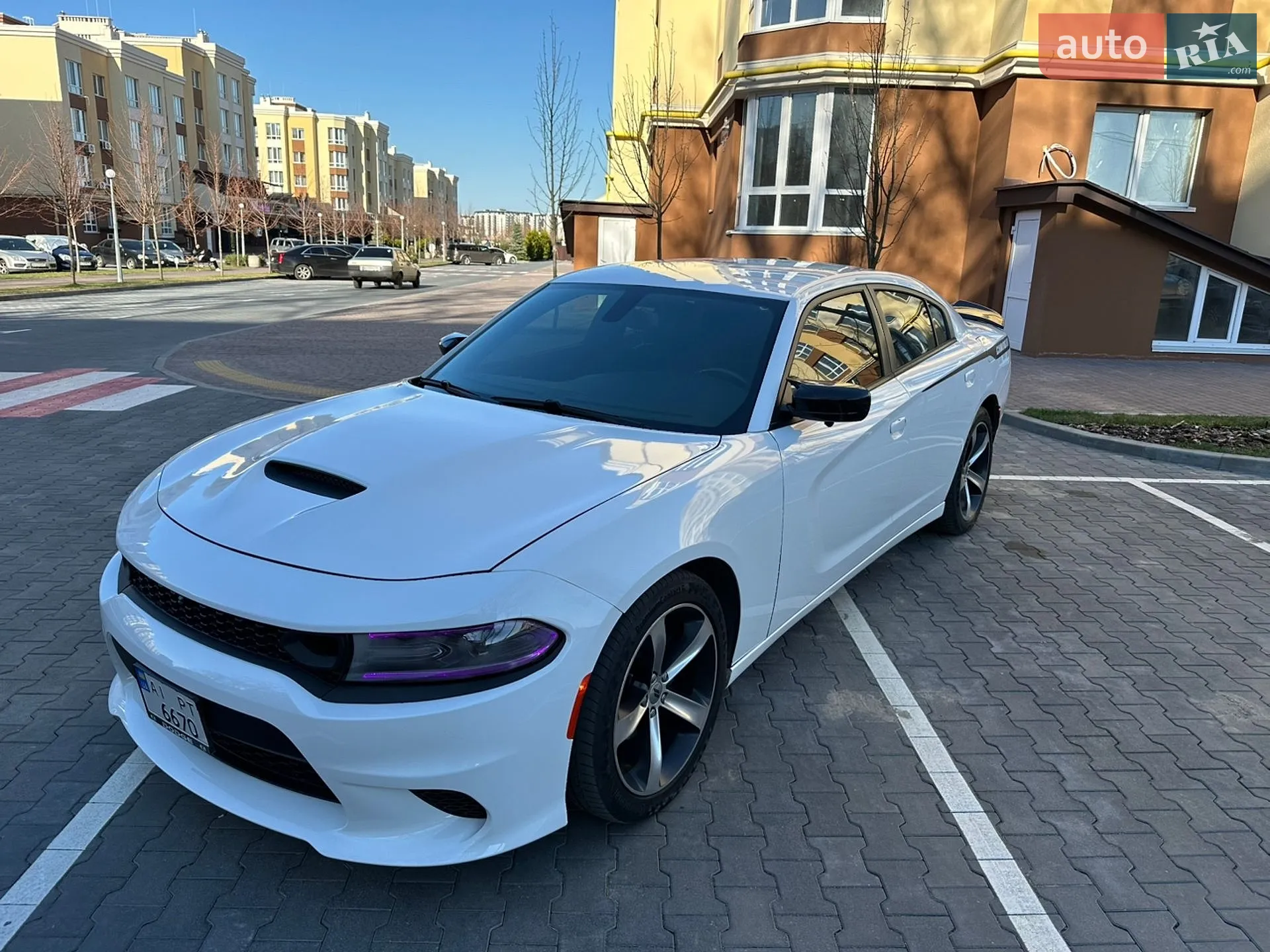 2015 Dodge Charger - мініатюра 11