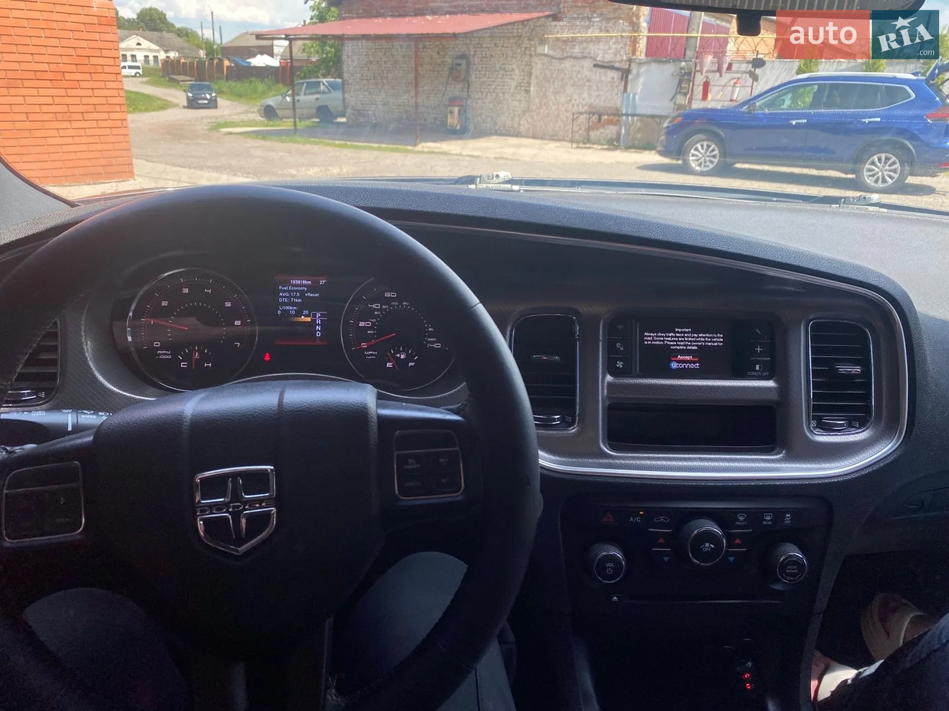 2012 Dodge Charger - мініатюра 2