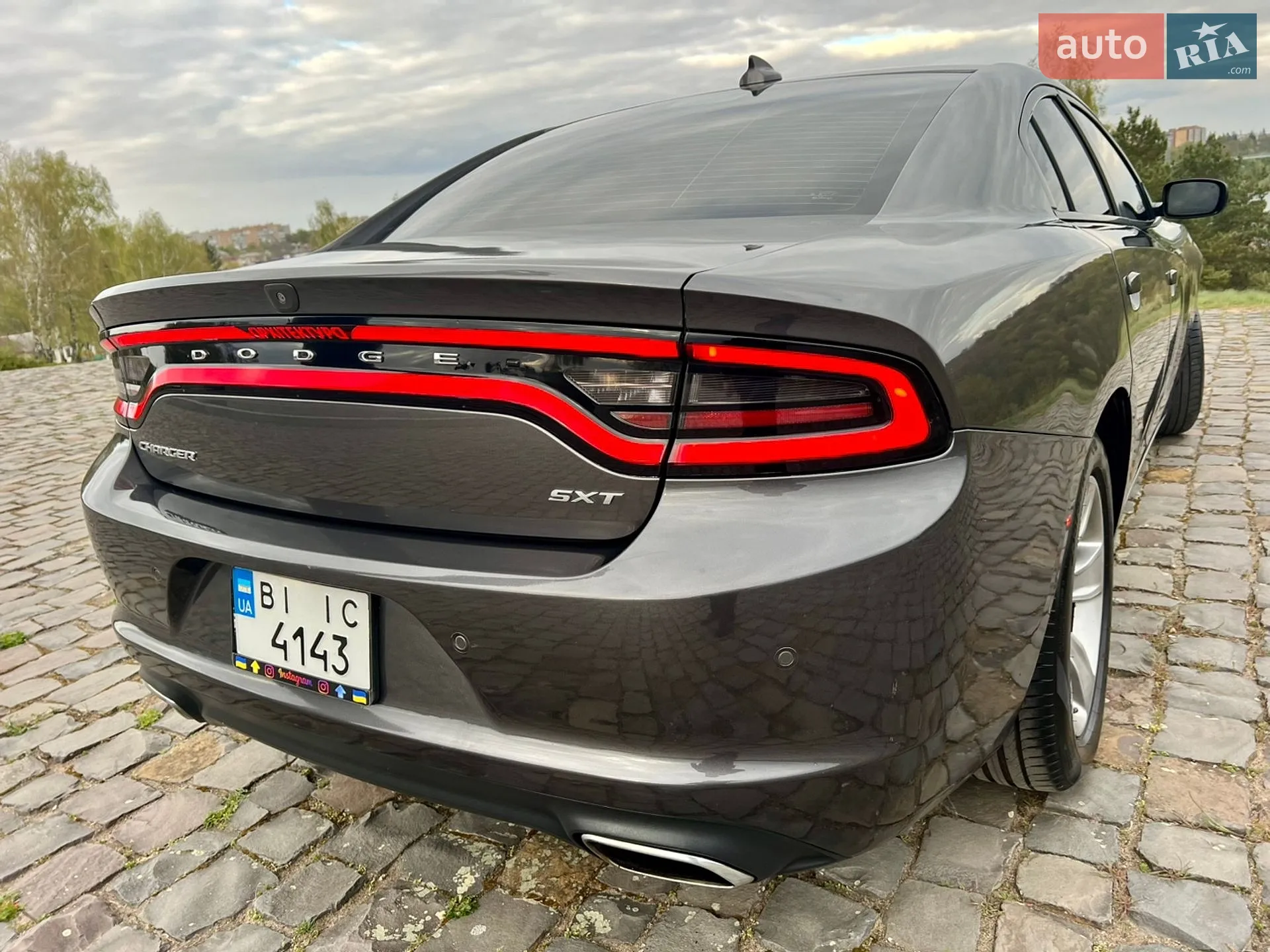 2017 Dodge Charger - мініатюра 36