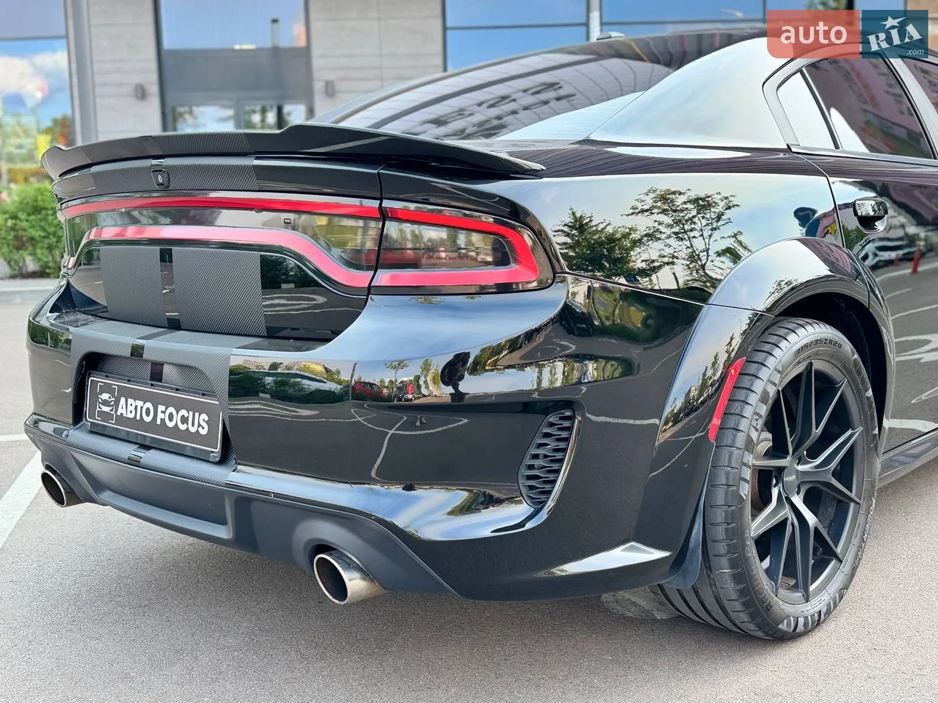 2017 Dodge Charger - мініатюра 8