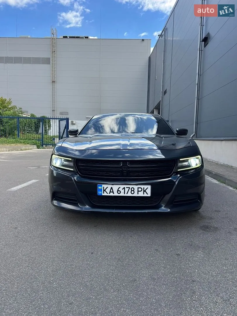 2016 Dodge Charger - мініатюра 2