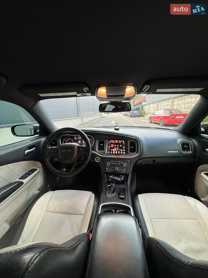 2016 Dodge Charger - мініатюра 11