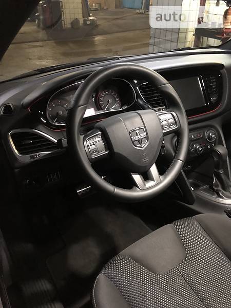 Седан Dodge Dart 2016 в Маріуполі