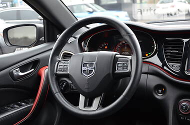Седан Dodge Dart 2015 в 