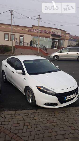 Седан Dodge Dart 2013 в Ужгороде