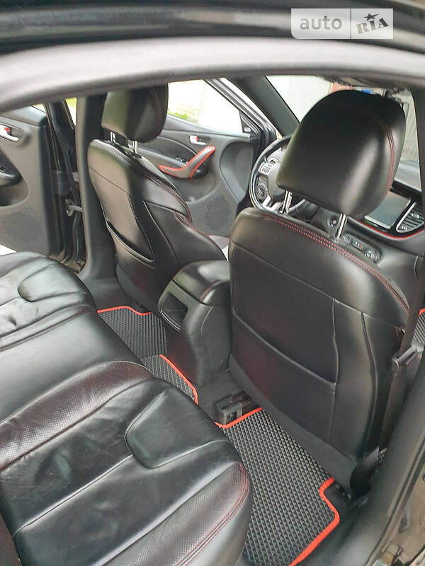 Седан Dodge Dart 2015 в Львові