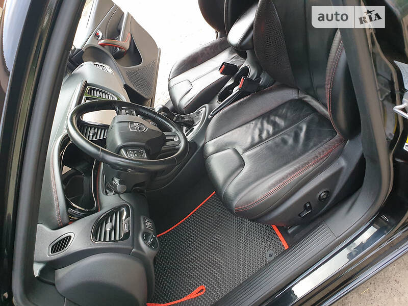 Седан Dodge Dart 2015 в Львові