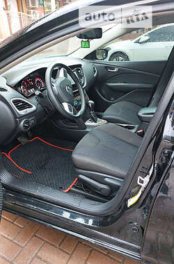 Седан Dodge Dart 2015 в 