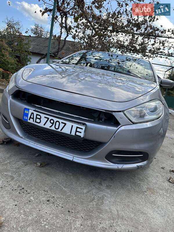 Седан Dodge Dart 2015 в Чечельнику