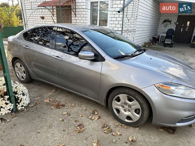 Седан Dodge Dart 2015 в Чечельнику