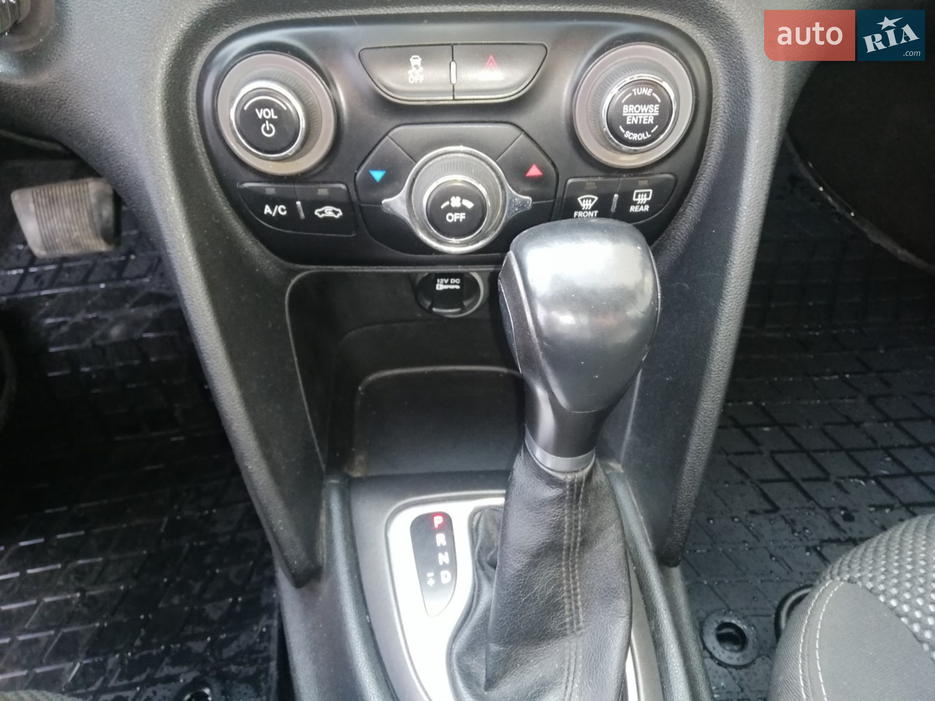 2015 Dodge Dart - мініатюра 8