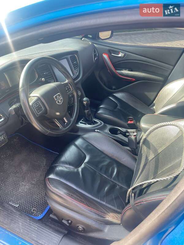Седан Dodge Dart 2015 в Херсоне