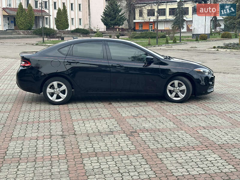 Седан Dodge Dart 2015 в Рожнятові